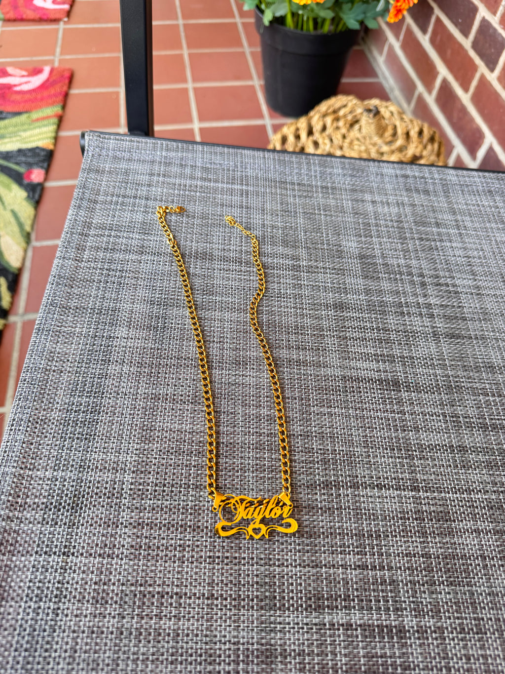 Customized name necklace